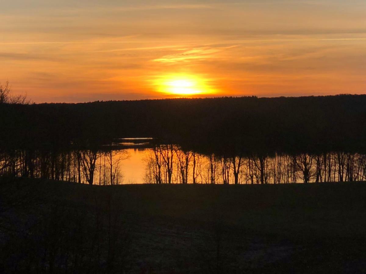 Landhaus Schoenhof Feldberger Seenlandschaft Bagian luar foto