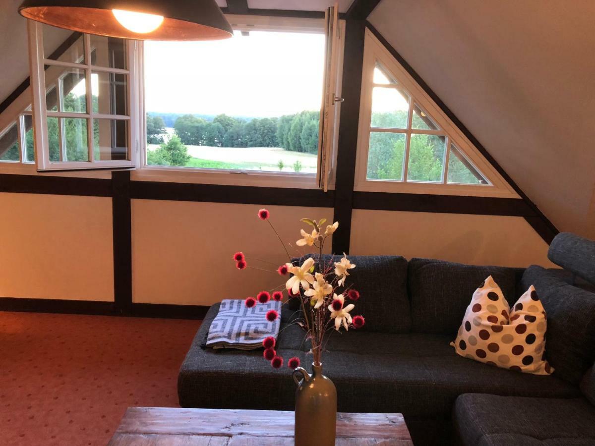 Landhaus Schoenhof Feldberger Seenlandschaft Bagian luar foto